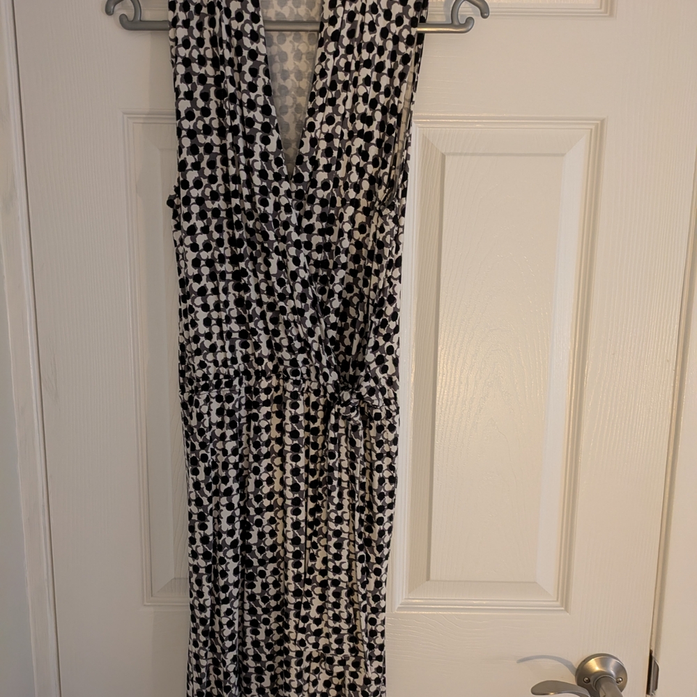 Ann Taylor Black and White Patterned Midi Dress